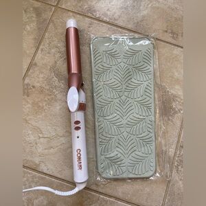 1 inch CONAIR curling iron & Heat Resistant Silicone Mat Pouch